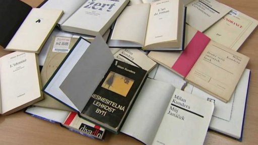Kundera získal zpátky české občanství