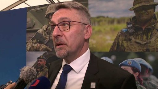 Summit NATO v Británii