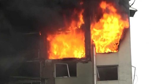 Zemřelo 5 lidí, další jsou zranění