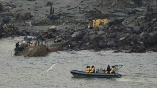 Sopečná erupce na ostrůvku White Island