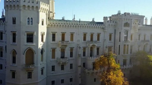 Zámek Hluboká omezil vstup do své Dolní zahrady