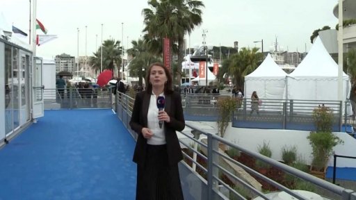 Festival v Cannes skládá poctu Miloši Formanovi