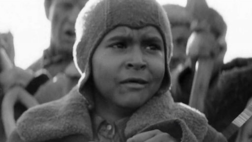 Trailer ke snímku Nabarvené ptáče