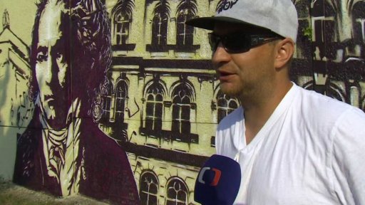 Camo maluje na zdi Teplic