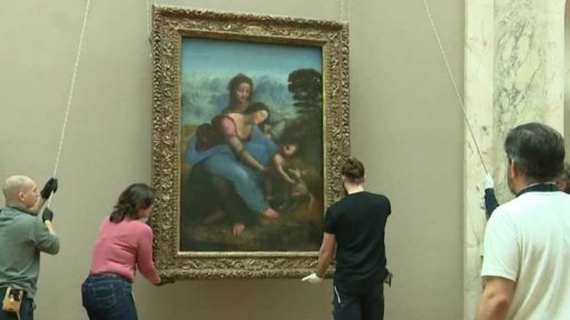 Unikátní výstava v Louvre