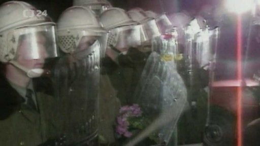 Listopad 1989 očima novinářky Alison Smale