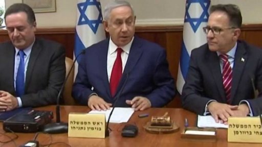 Obvinění izraelského premiéra