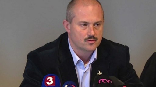 Kotlebovci ustáli pokus o soudní zákaz + rozhovor s P. Obrovským