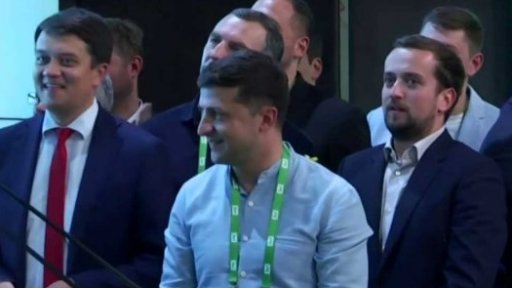 Ukrajinské parlamentní volby + rozhovor s D. Svobodou