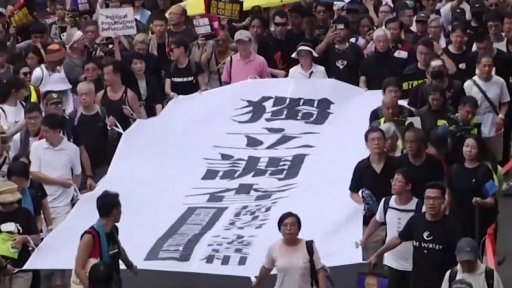 Útok na demonstranty v Hongkongu