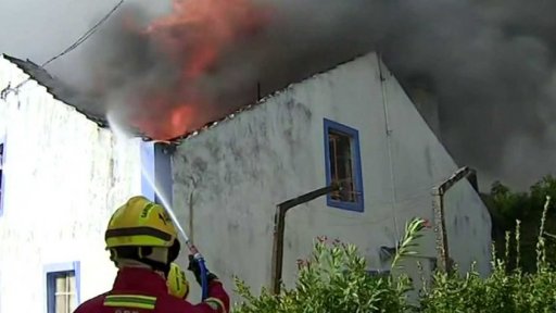 Rozsáhlé požáry v Portugalsku