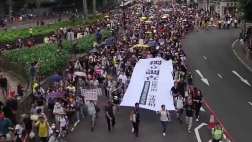Útok na demonstranty v Hongkongu