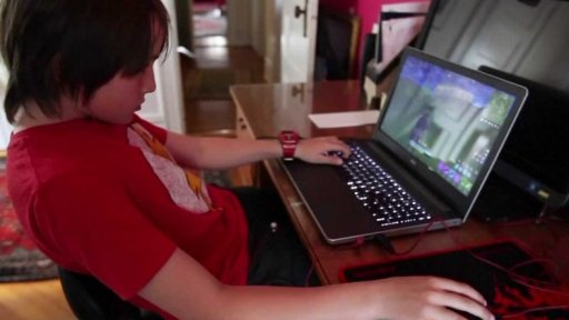 Rekordní suma na e-sport turnaji + rozhovor s V. Pecháčkem