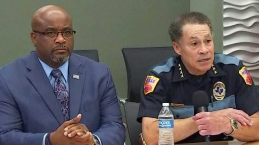 USA po masových vraždách + rozhovor s D. Anýžem