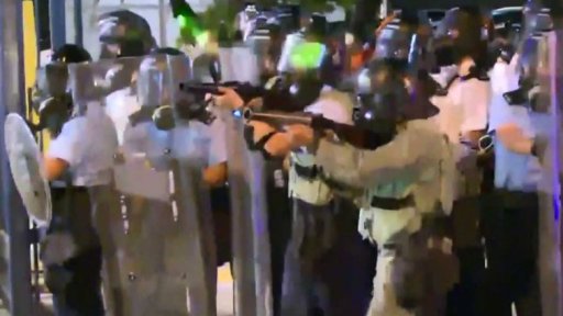 Rostoucí napětí v Hongkongu