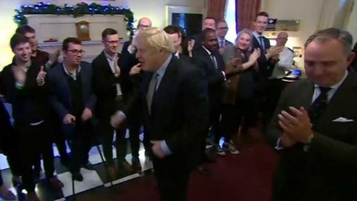 Volby v Británii: triumf konzervativců