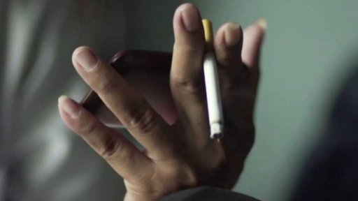 Poprvé ubylo kuřáků mezi muži