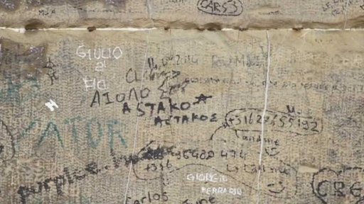 Odstraňování graffiti z památek laserem