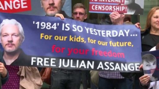 Vývoj kauzy Juliana Assange + rozhovor s I. Kytkou