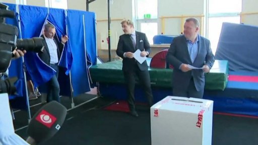 Netypické parlamentní volby v Dánsku + rozhovor s D. Schmidt