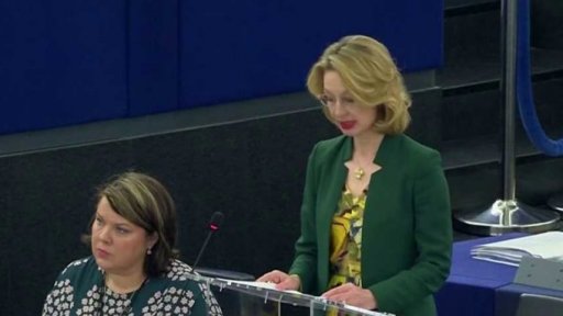 Europoslanci o brexitu + rozhovor s B. Hnízdem