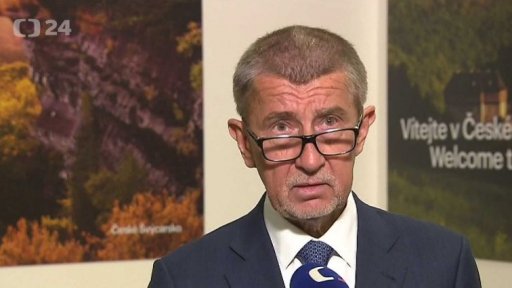 Brífink před odletem do Izraele