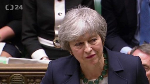 Mimořádná zpráva: Britský parlament odmítl tvrdý brexit