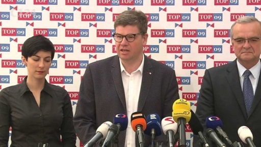 Obavy opozice z tlaku na státní zástupce