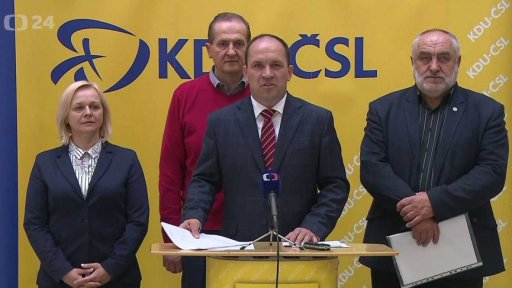 Stížnosti proti zdanění náhrad církvím