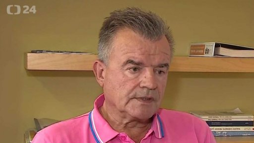 Záchrana dítěte ženy s mozkovou mrtvicí