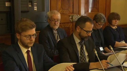 Výbor Senátu chce změny v daňovém balíku