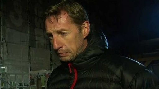 Hasiči stále hasí dům v Prešově