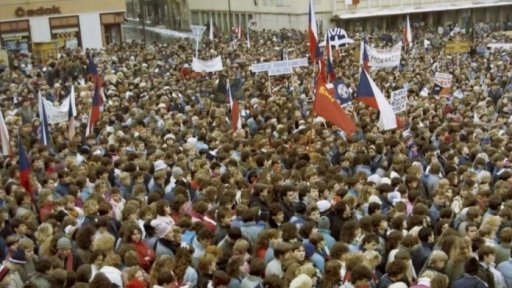 Fotografie: amatérské fotky k výročí sametové revoluce