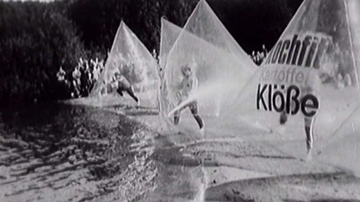 Běh na vlnách v igelitových pytlích (1971)