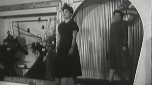 Malá módní přehlídka neobvyklých velikostí (1955)