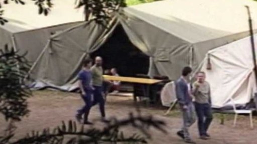 Další občané NDR odcestovali zpět do vlasti (1989)