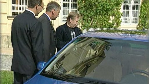 Nová Škoda Fabia zaujala Václava Havla (1999)