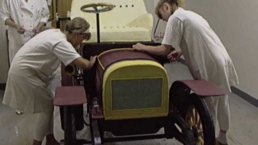 Cukrářský model automobilu voiturette (1995)