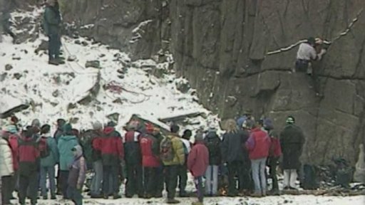 Horolezci slaví ve Svatošských skalách (1999)