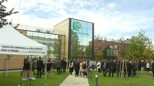 High-tech technologicko-výukový pavilon ČZU