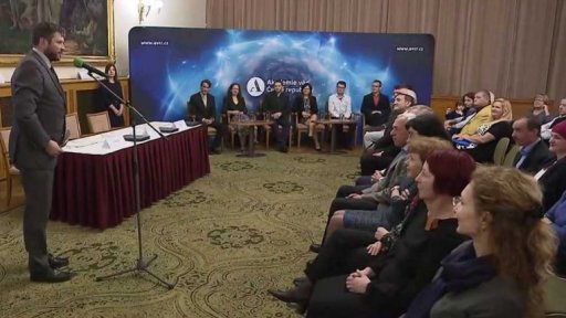 Prémie Lumina quaeruntur