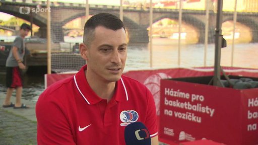 Každý koš pomáhá vozíčkářům