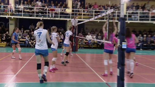 Příběh: mini-souboj sester Zatloukalových