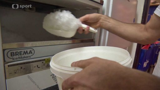 Za oponou: řada funkcí Filipa Hocha