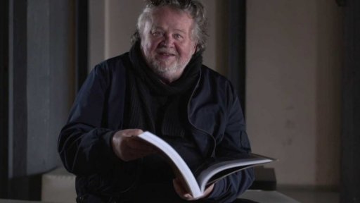 Art týden: kniha Lenky Klicperové AK47