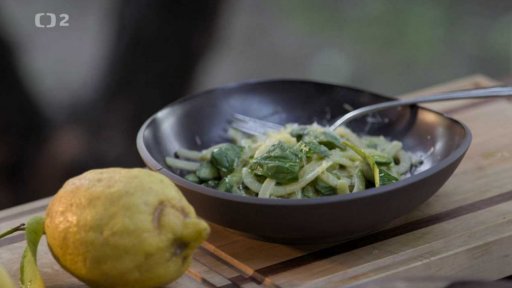 Pasta con salsa al limone