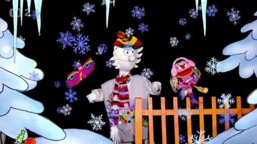 Pip a Otylka pozorují vločky, když v tom spatří Polapila…