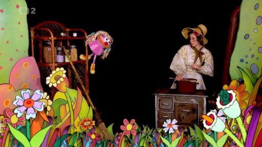 Teta Pipeta si musí připravit oslavnou píseň do soutěže Zlatý krkavec….