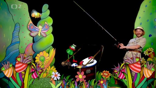 Muf dá Žánovi coby Létolap prut na ryby. Polapil s ním chytí slunce, to spadne, je tma.