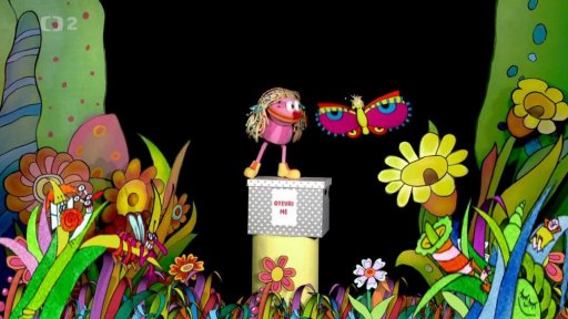 V listopadu listí padá, Famče nálada neuvadá.